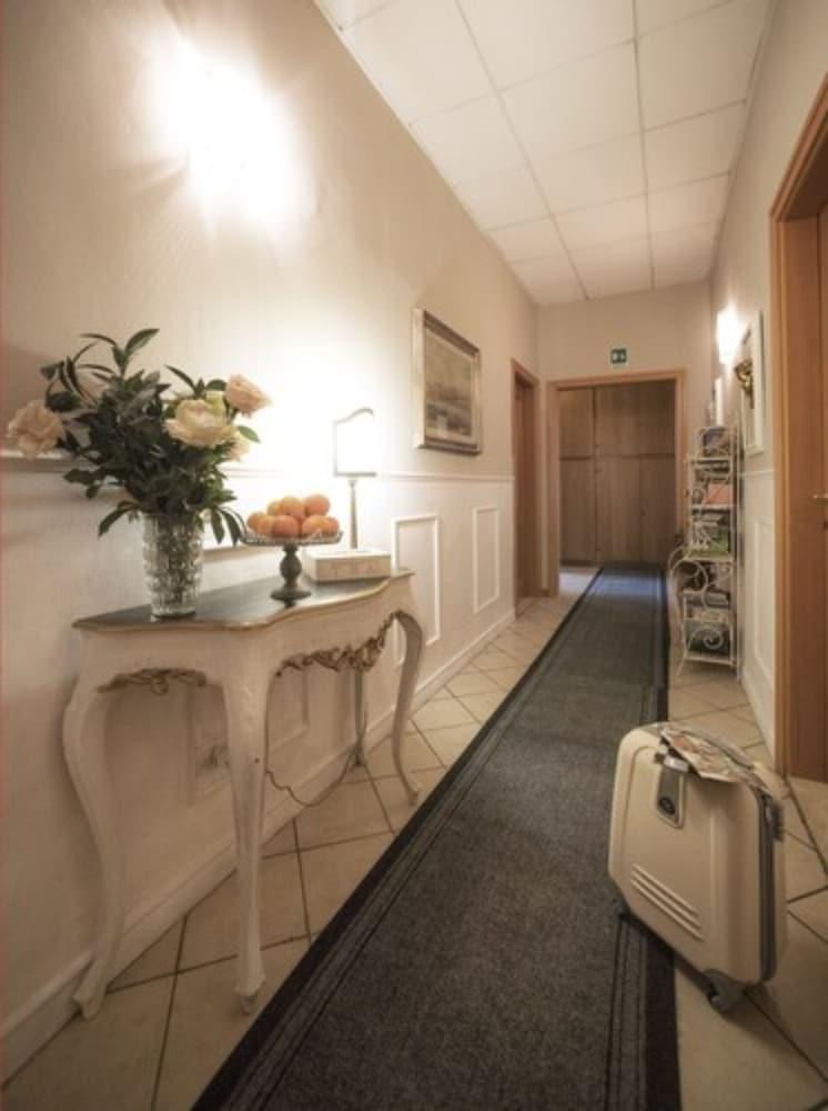 B&B Residenza Manzoni Florence Extérieur photo